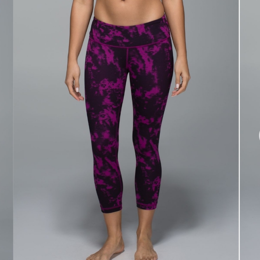 Lululemon Wunder Under Crop II *Full-On Luon